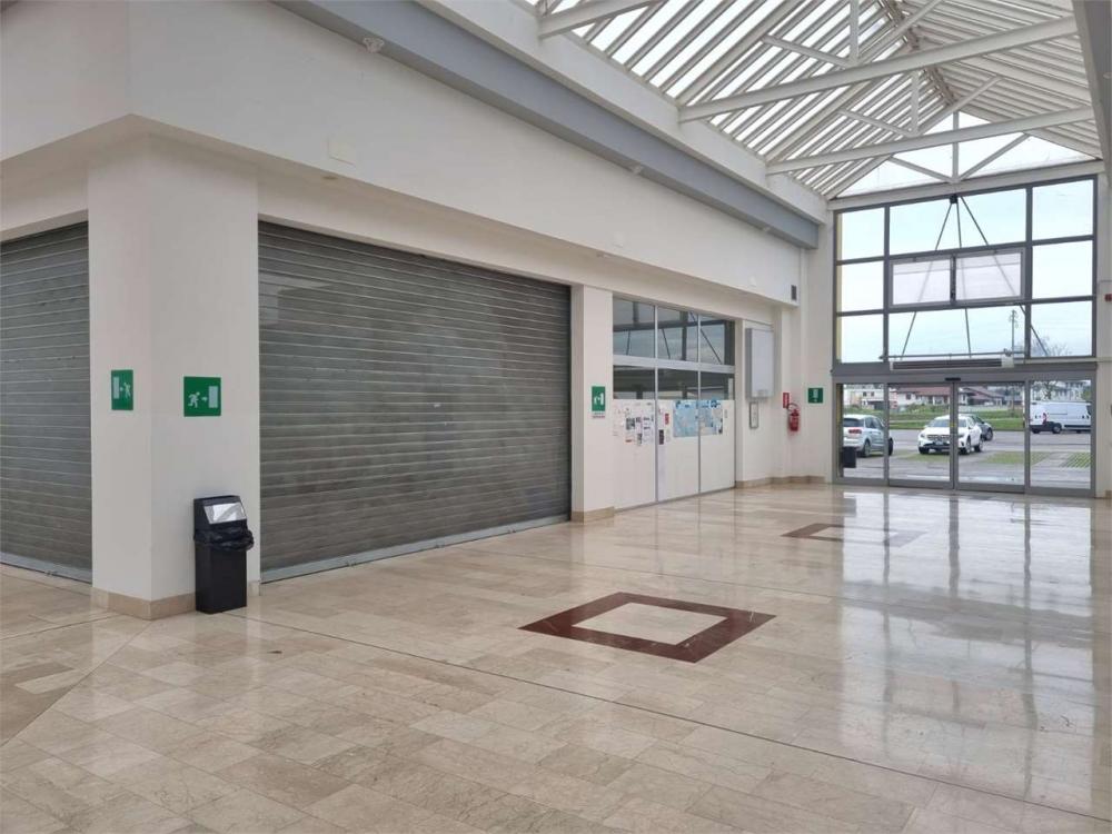 Negozio trilocale in vendita a codroipo - Negozio trilocale in vendita a codroipo