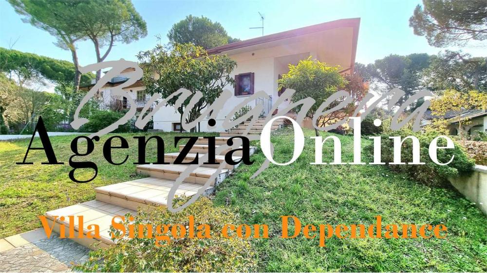 Villa plurilocale in vendita a Lignano pineta - Villa plurilocale in vendita a Lignano pineta