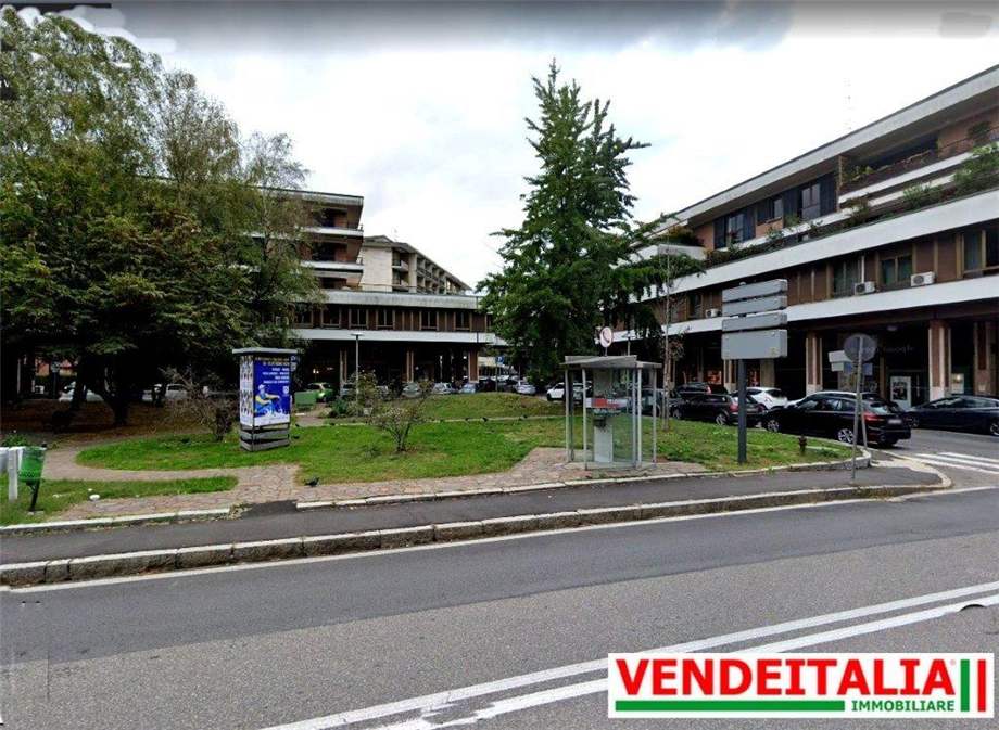 Ufficio quadrilocale in vendita a Varese - Ufficio quadrilocale in vendita a Varese