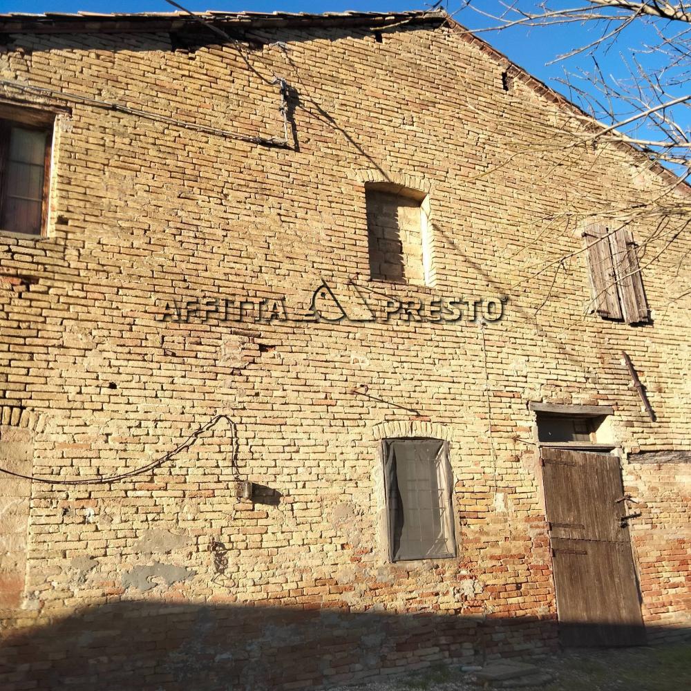 Casa plurilocale in vendita a Cesena - Casa plurilocale in vendita a Cesena