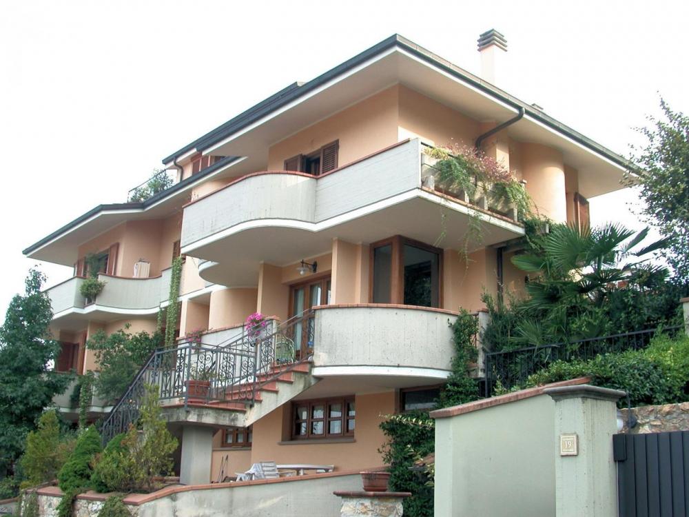 villa in vendita a Borgo a buggiano