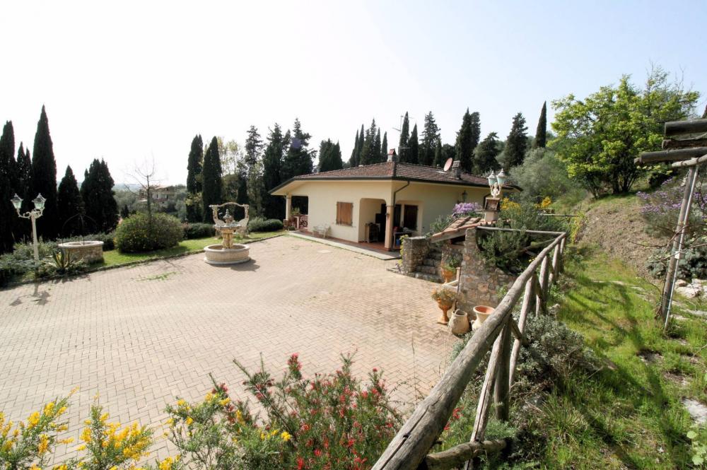 villa indipendente in vendita a Massarosa