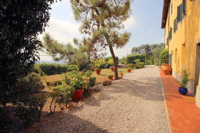 villa indipendente in vendita a Montecatini Terme