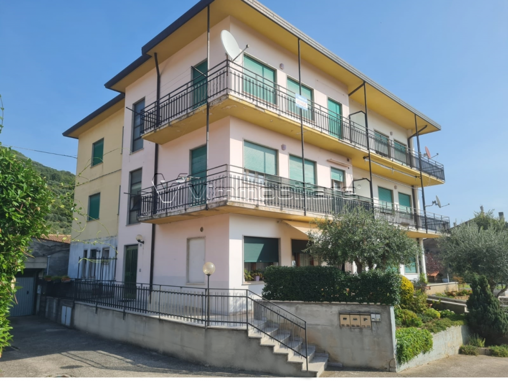 Appartamento quadrilocale in vendita a barbarano-mossano - Appartamento quadrilocale in vendita a barbarano-mossano