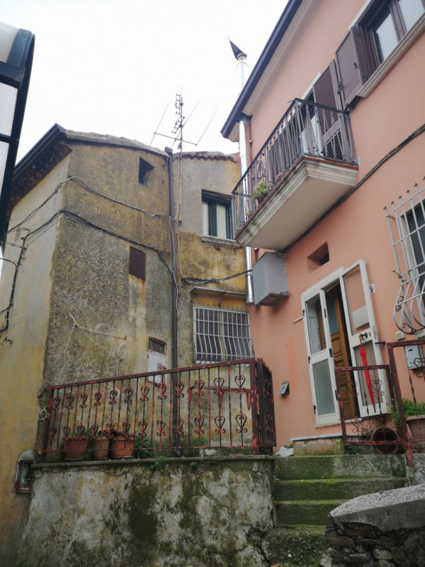 appartamento in vendita a Postiglione