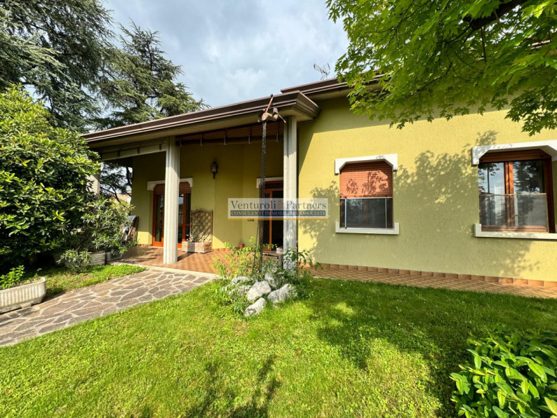 villa in vendita a Montichiari