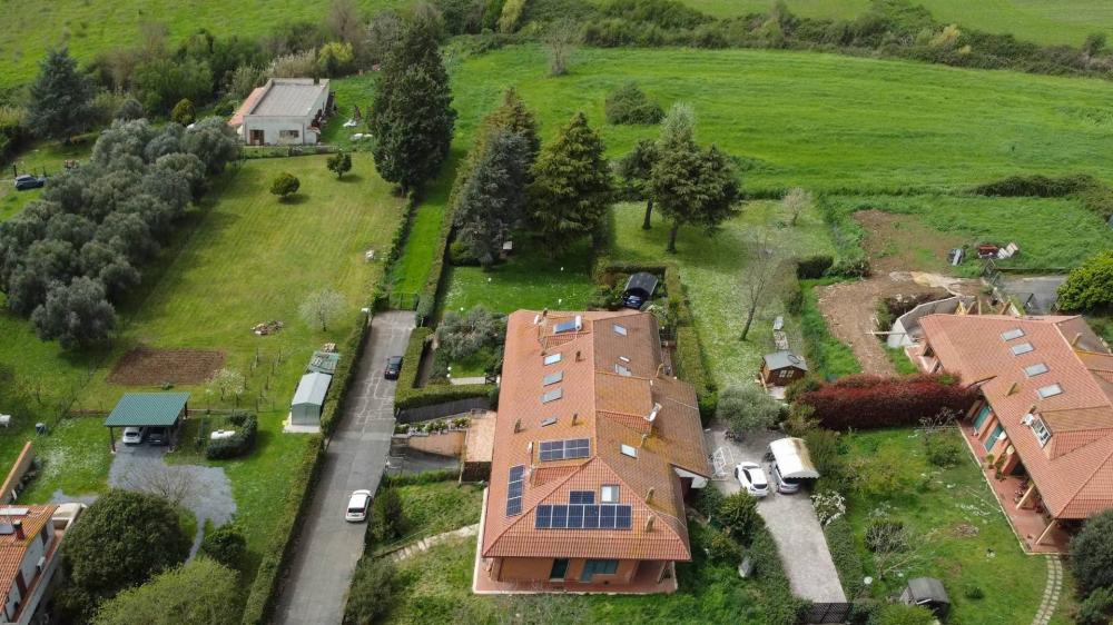 villa in vendita a Cesano