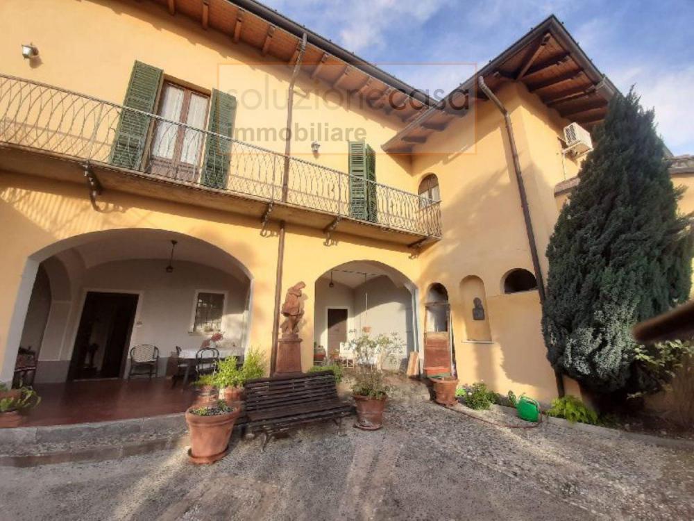 villa in vendita a Solbiate Arno