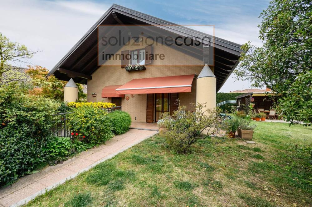 villa indipendente in vendita a Morazzone