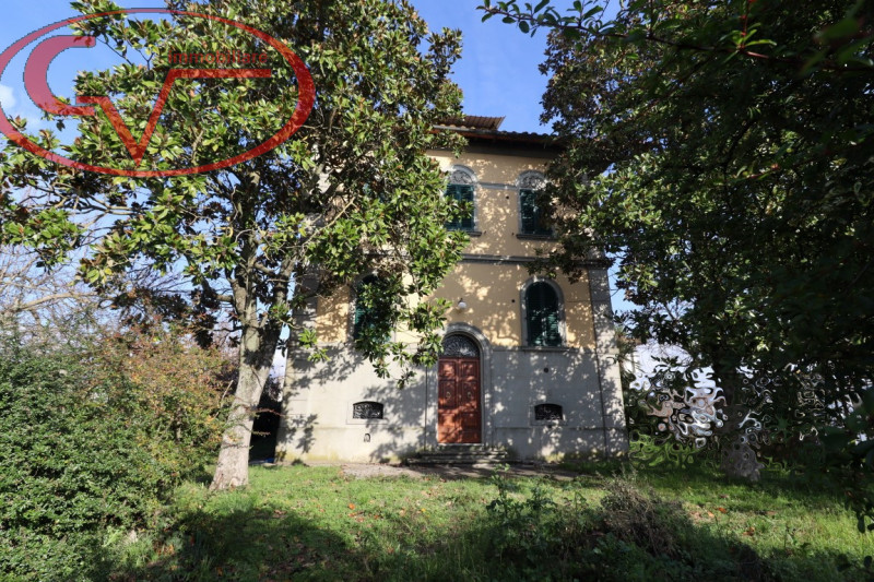 casa indipendente in vendita a Montevarchi