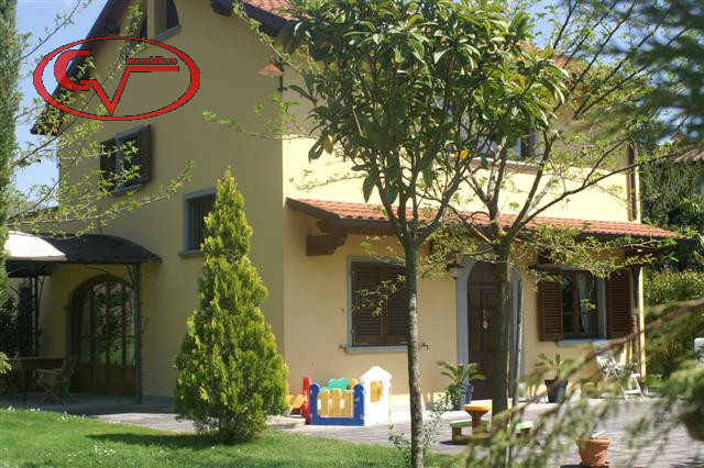 Villa plurilocale in vendita a terranuova-bracciolini - Villa plurilocale in vendita a terranuova-bracciolini
