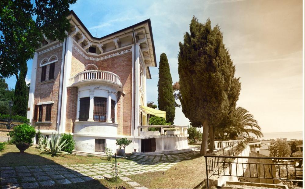 Villa indipendente plurilocale in vendita a Grottammare - Villa indipendente plurilocale in vendita a Grottammare