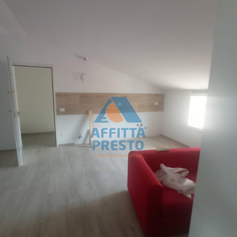 Attico trilocale in affitto a Empoli - Attico trilocale in affitto a Empoli