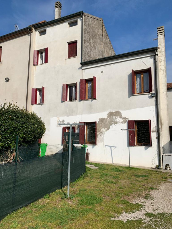 Casa plurilocale in vendita a lendinara - Casa plurilocale in vendita a lendinara