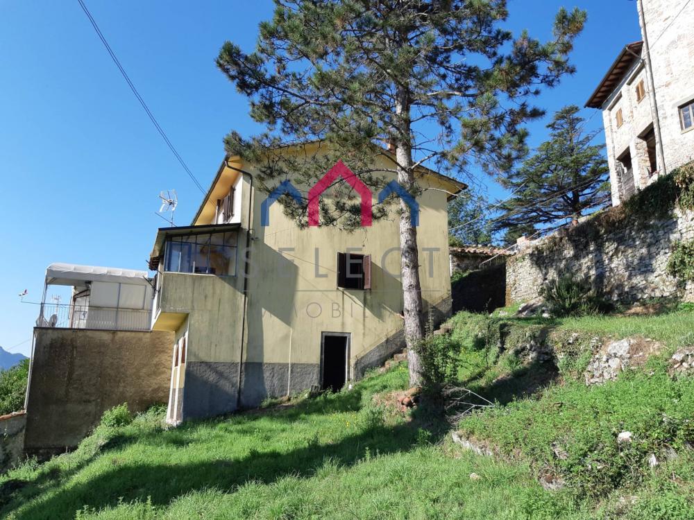 Casa quadrilocale in vendita a Borgo a Mozzano - Casa quadrilocale in vendita a Borgo a Mozzano