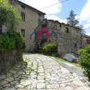 Casa plurilocale in vendita a Borgo a Mozzano