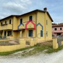 Villaschiera plurilocale in vendita a Borgo a Mozzano