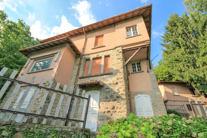 Villa plurilocale in vendita a Bergamo - Villa plurilocale in vendita a Bergamo