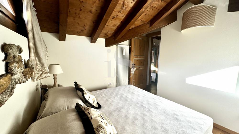 Camera da Letto - Appartamento trilocale in vendita a chiesa-in-valmalenco