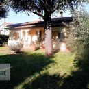 Villa plurilocale in vendita a Seravezza