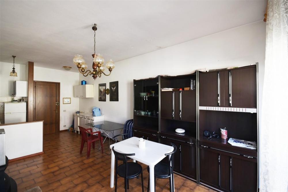 Appartamento trilocale in vendita a Marina di massa - Appartamento trilocale in vendita a Marina di massa