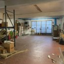 Magazzino-laboratorio monolocale in affitto a firenze