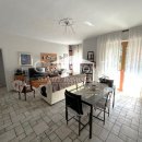 Appartamento quadrilocale in vendita a Desenzano del Garda