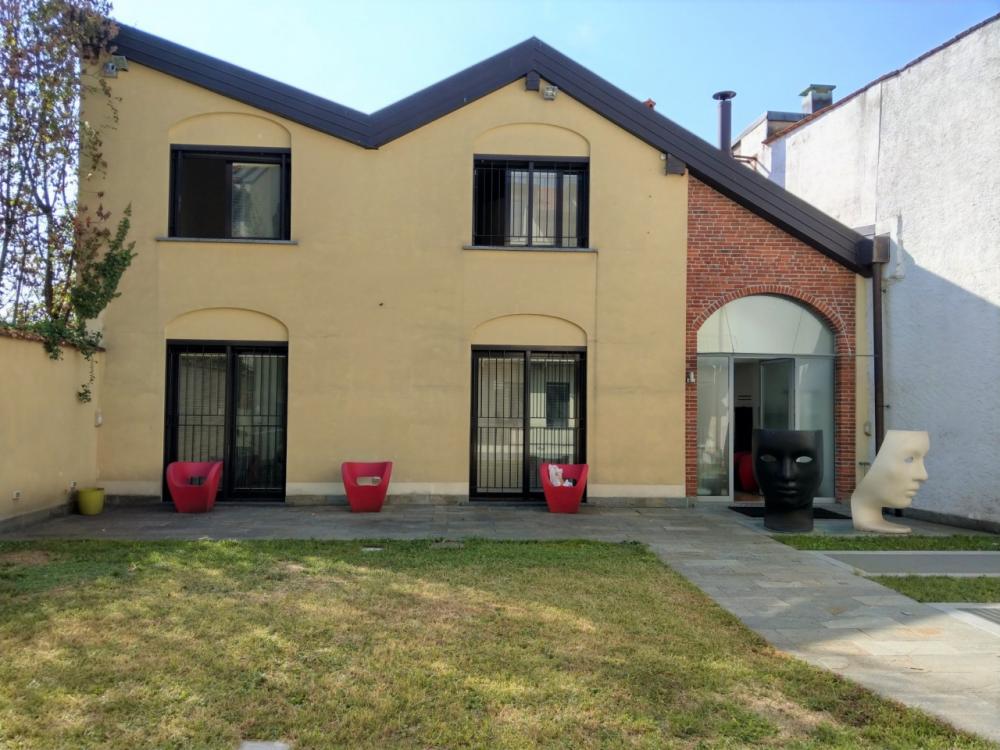 Villa indipendente plurilocale in vendita a desio - Villa indipendente plurilocale in vendita a desio