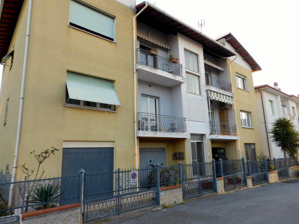 Appartamento quadrilocale in vendita a Rosignano solvay - Appartamento quadrilocale in vendita a Rosignano solvay
