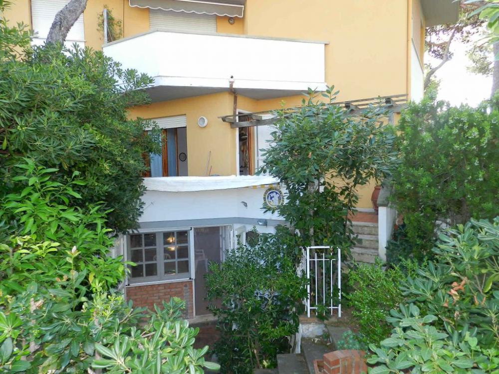 villa indipendente in vendita a Castiglioncello