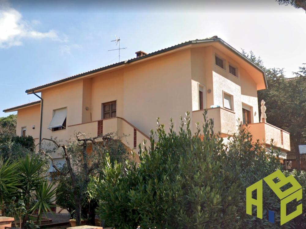 Villa indipendente plurilocale in vendita a Rosignano solvay - Villa indipendente plurilocale in vendita a Rosignano solvay