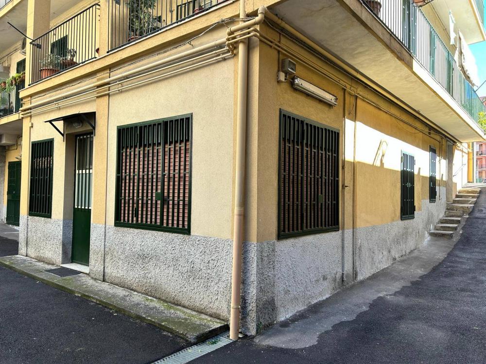 Appartamento trilocale in vendita a Catania - Appartamento trilocale in vendita a Catania