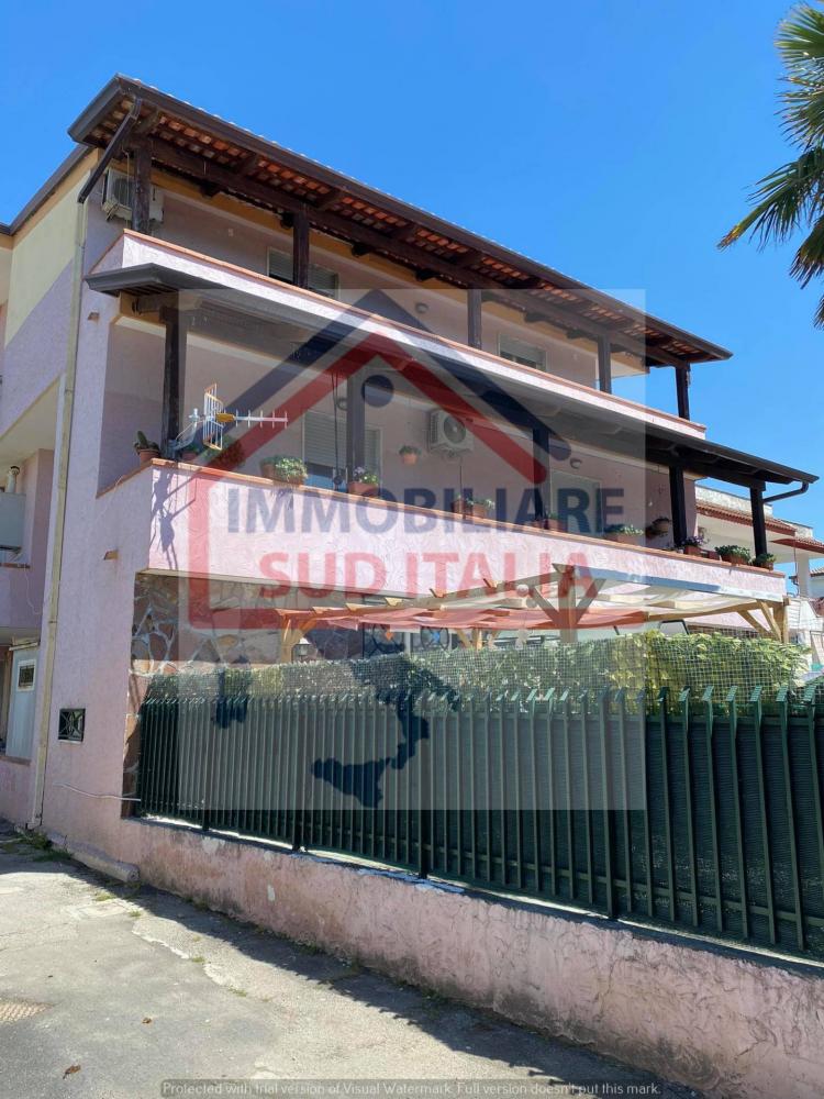 Appartamento plurilocale in vendita a Giugliano in Campania - Appartamento plurilocale in vendita a Giugliano in Campania