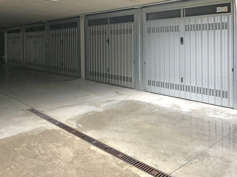 garage in vendita a Seregno