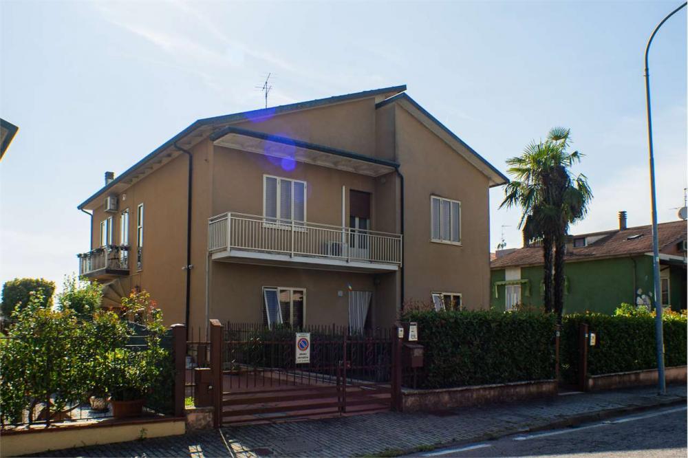 Casa quadrilocale in vendita a Castiglione mantovano - Casa quadrilocale in vendita a Castiglione mantovano