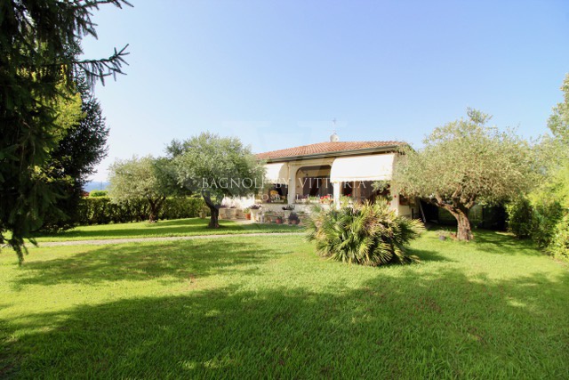 villa in vendita a Pietrasanta