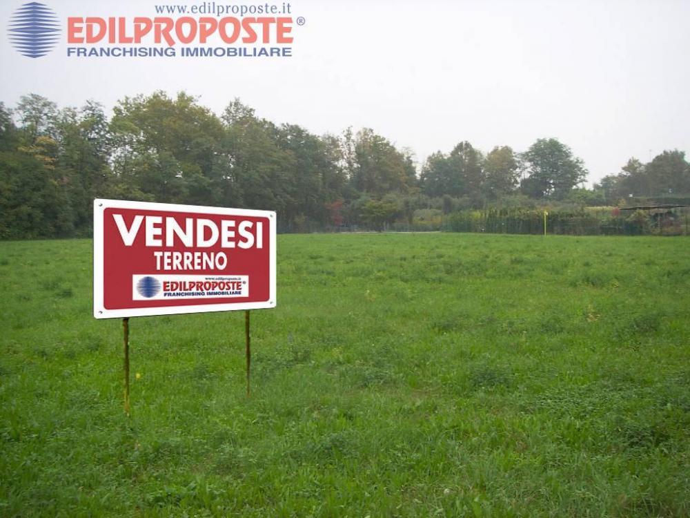 terreno residenziale in vendita a Lazzate