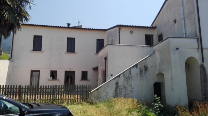 villa indipendente in vendita a San Potito Sannitico