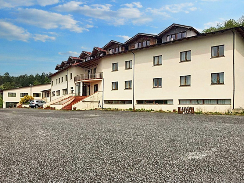 Albergo trilocale in vendita a sorbo-san-basile - Albergo trilocale in vendita a sorbo-san-basile