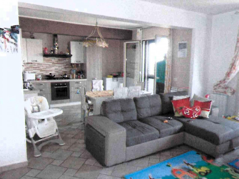 Appartamento quadrilocale in vendita a acireale - Appartamento quadrilocale in vendita a acireale
