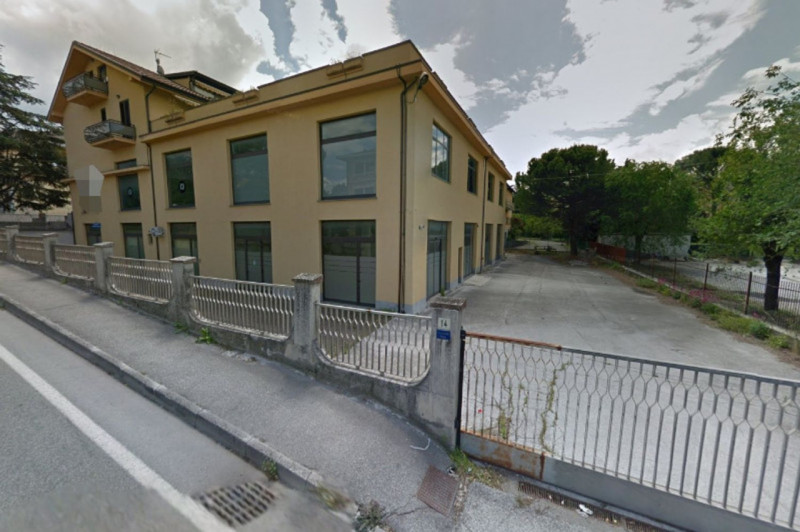 Magazzino-laboratorio quadrilocale in vendita a fabriano - Magazzino-laboratorio quadrilocale in vendita a fabriano