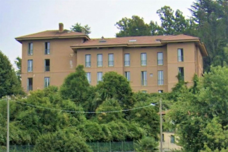 villa in vendita a Laveno Mombello
