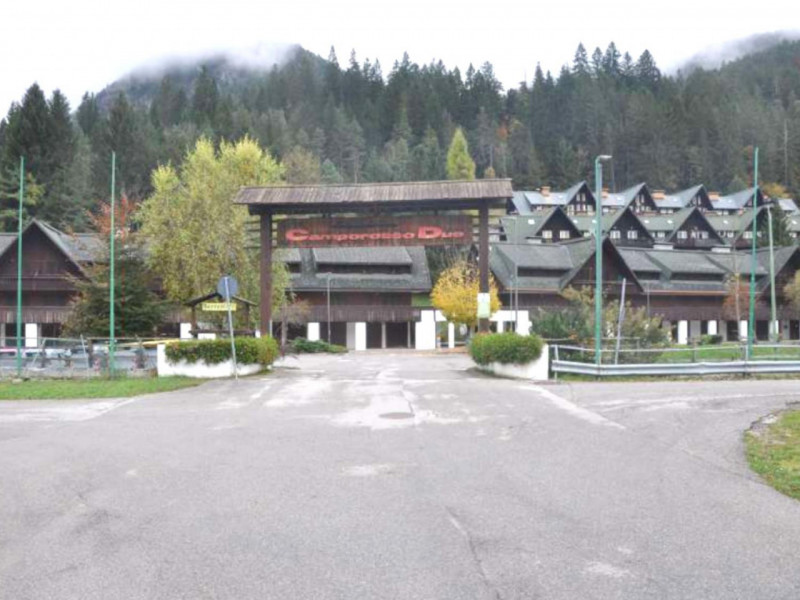 Stabile intero in vendita a mezzana - Stabile intero in vendita a mezzana