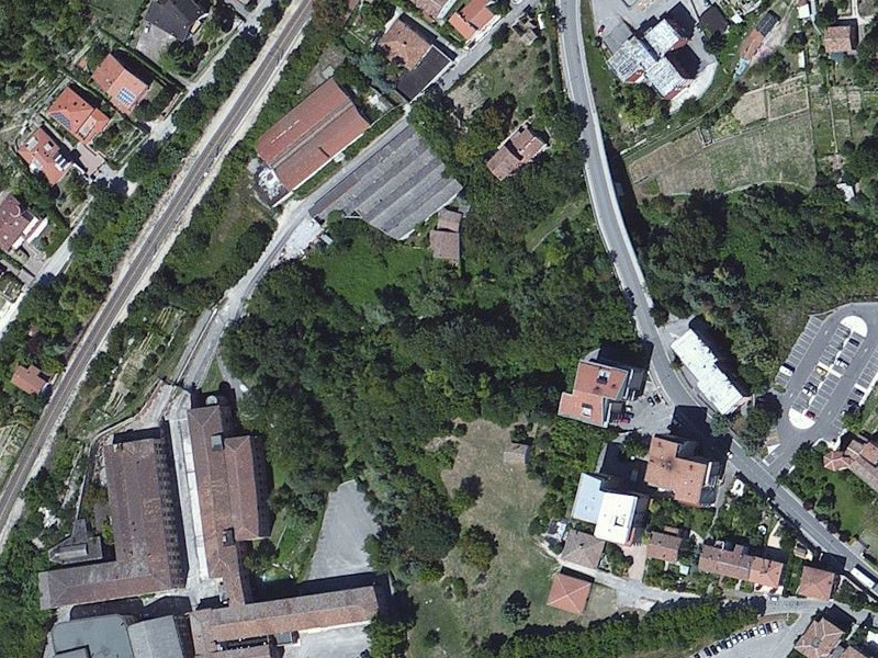 terreno residenziale in vendita a Fabriano