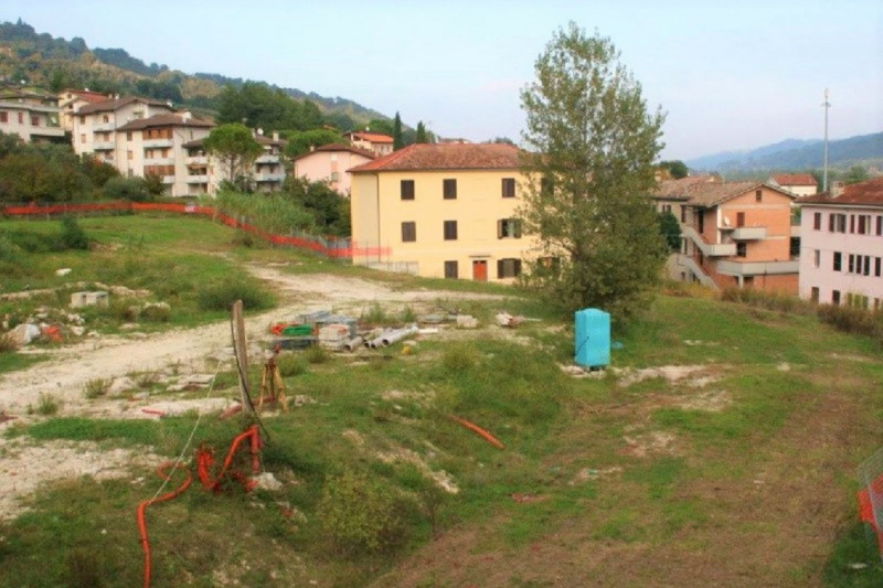 terreno residenziale in vendita a Serra San Quirico