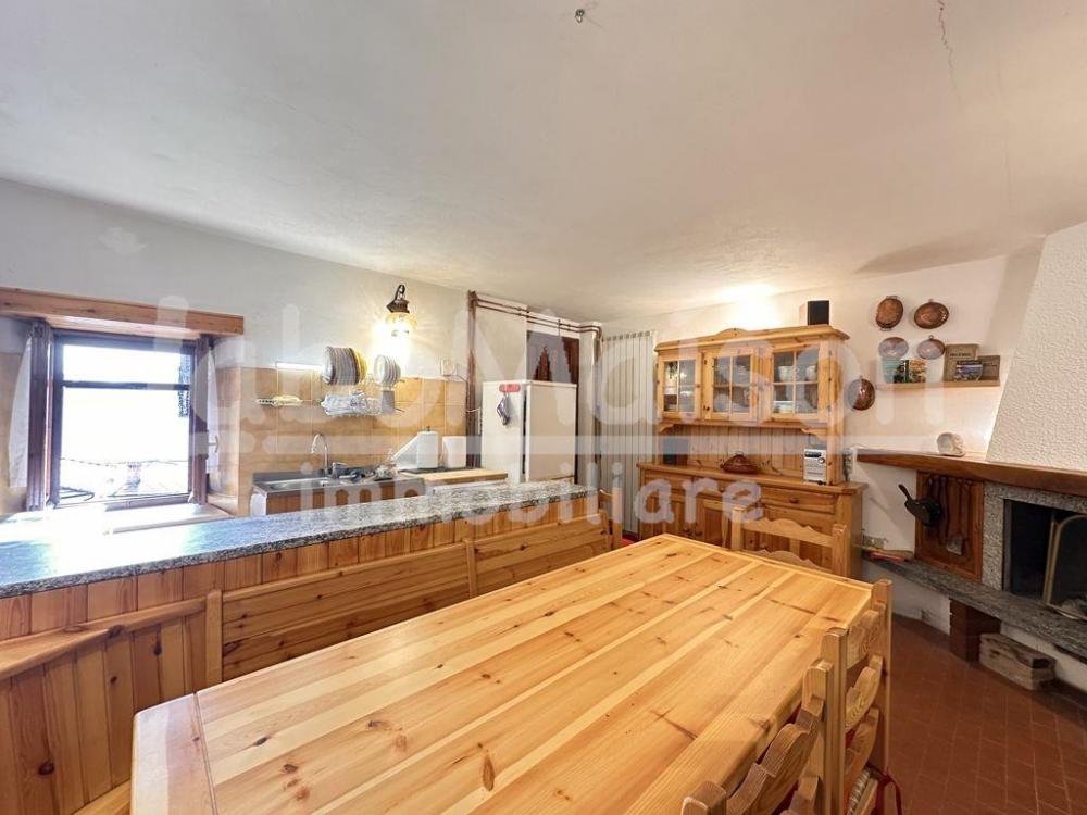Casa bilocale in vendita a duno - Casa bilocale in vendita a duno