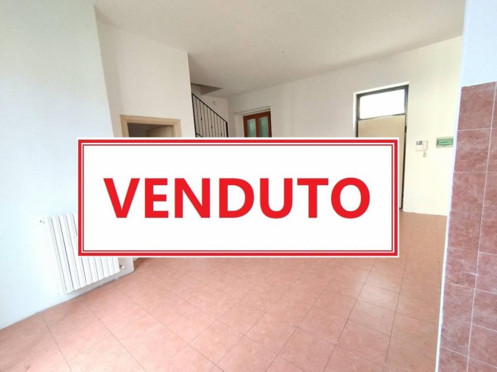 20a81ab90c50248ed5d512a80075f700 - Villaschiera trilocale in vendita a Rho