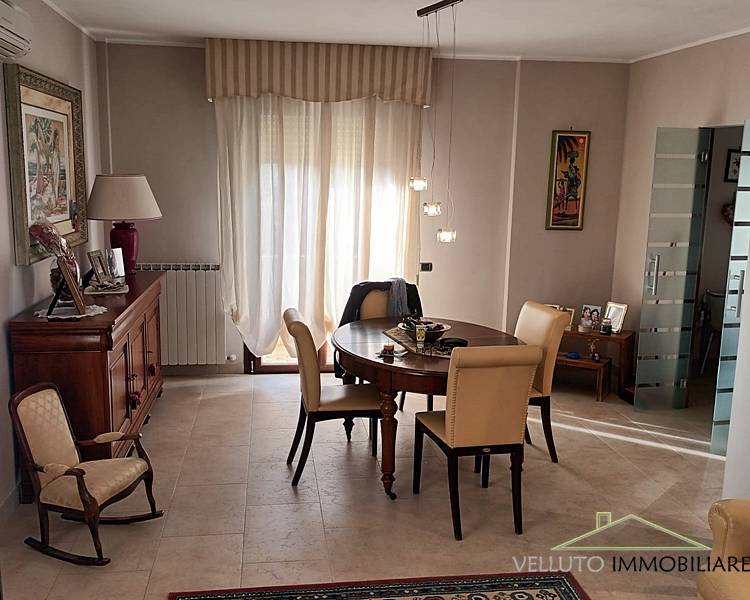 Appartamento plurilocale in vendita a Senigallia - Appartamento plurilocale in vendita a Senigallia