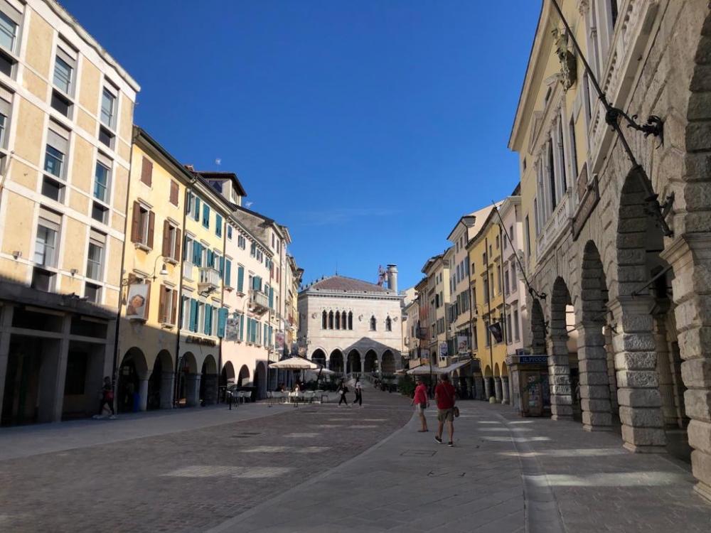 Negozio in affitto a Udine - Negozio in affitto a Udine
