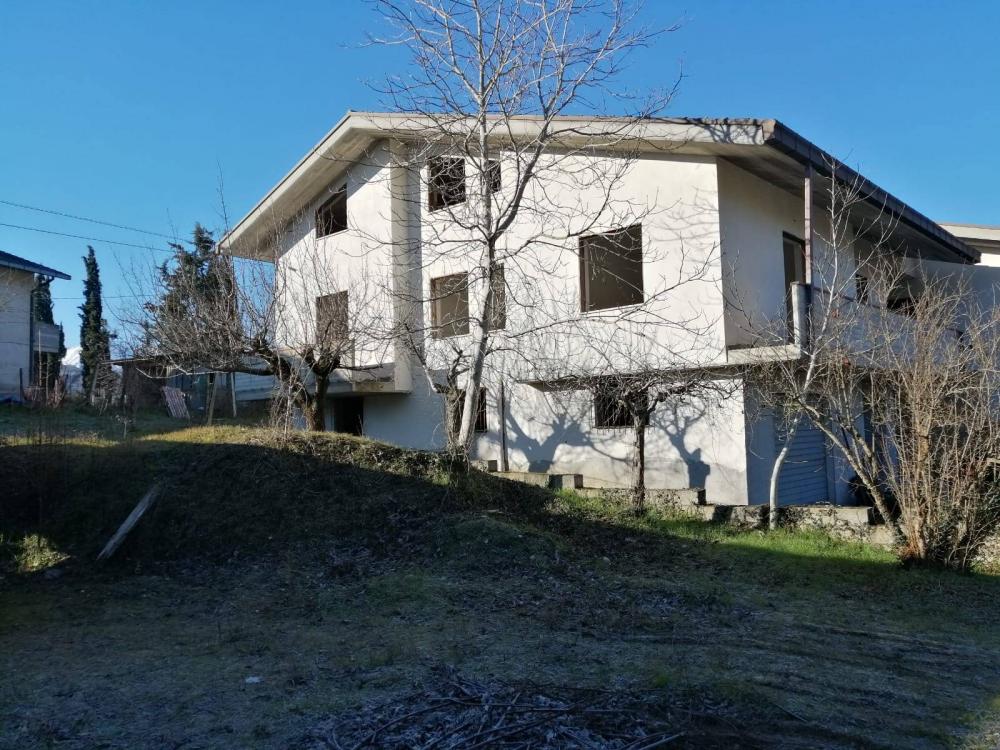 Villa plurilocale in vendita a Basciano - Villa plurilocale in vendita a Basciano